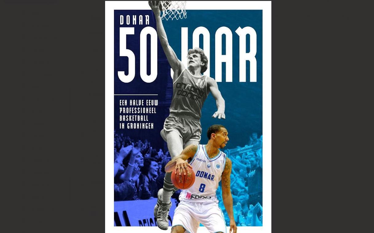 Signeersessie boek ‘Donar 50 jaar’ bij Bruna Vanderveen in Assen